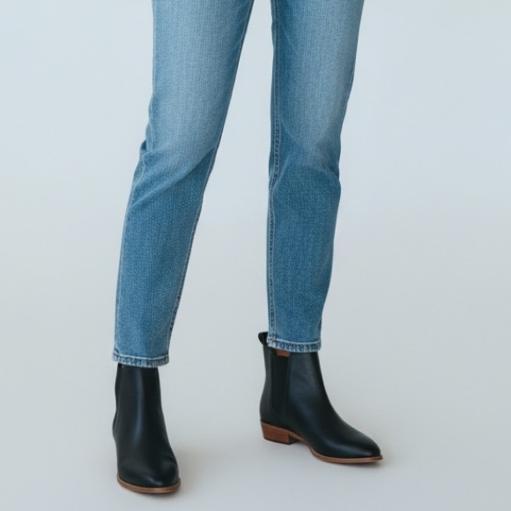 Nisolo Eva Everyday Chelsea Boots
